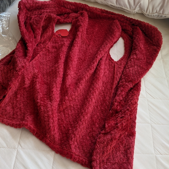 Fleece Boutique Vest - Picture 4 of 10